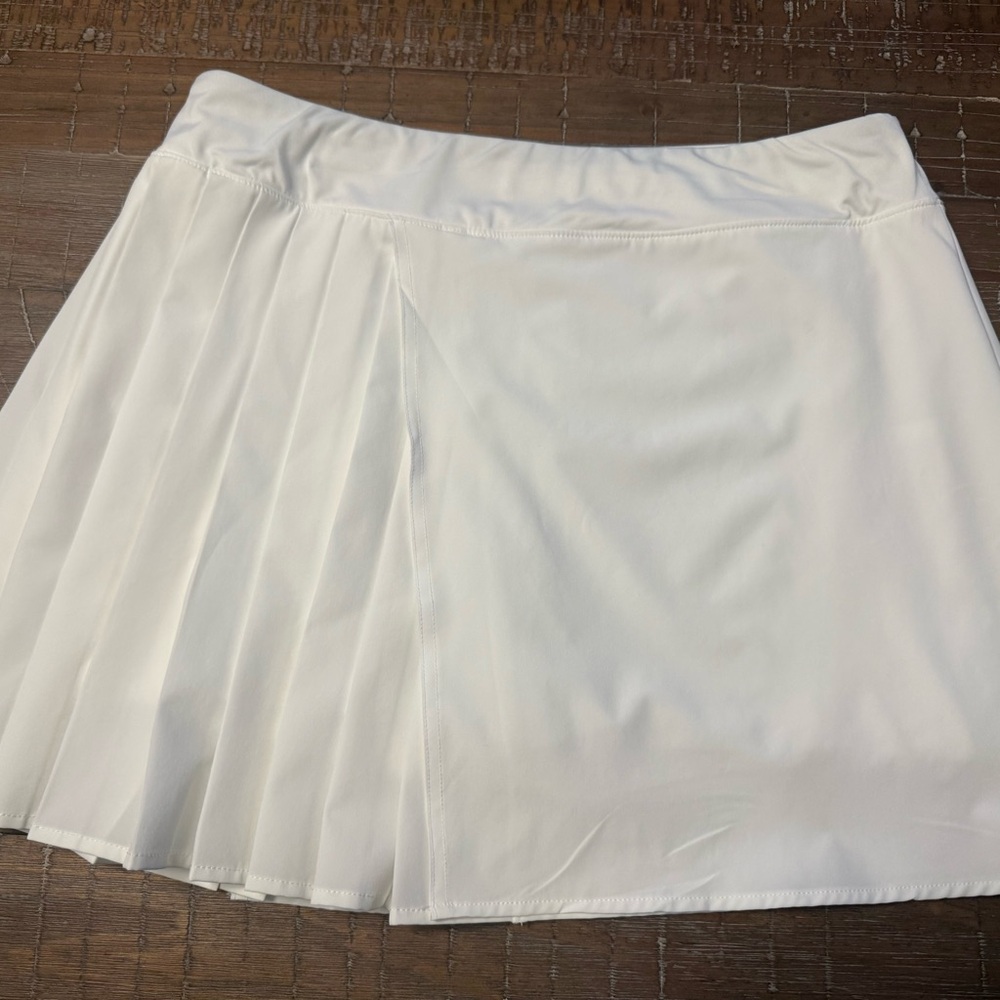Lole White Pleated Tennis Skirt
